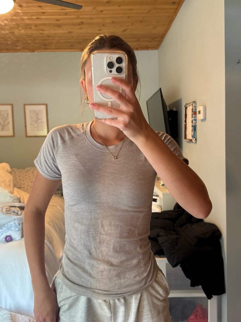 Ryka Women's Short-Sleeve Crew Tee in Light Gray